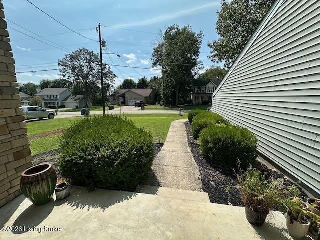 1807 Oriole Dr - Photo 4 of 44