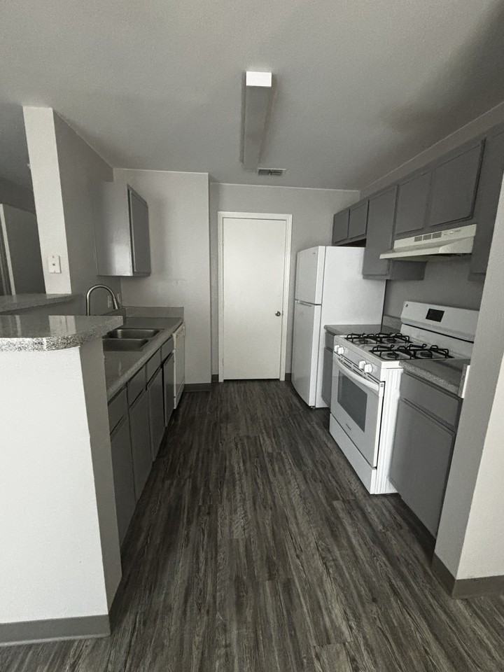 3817 S. Veterans Blvd-226 #226WD60 - Photo 3 of 13