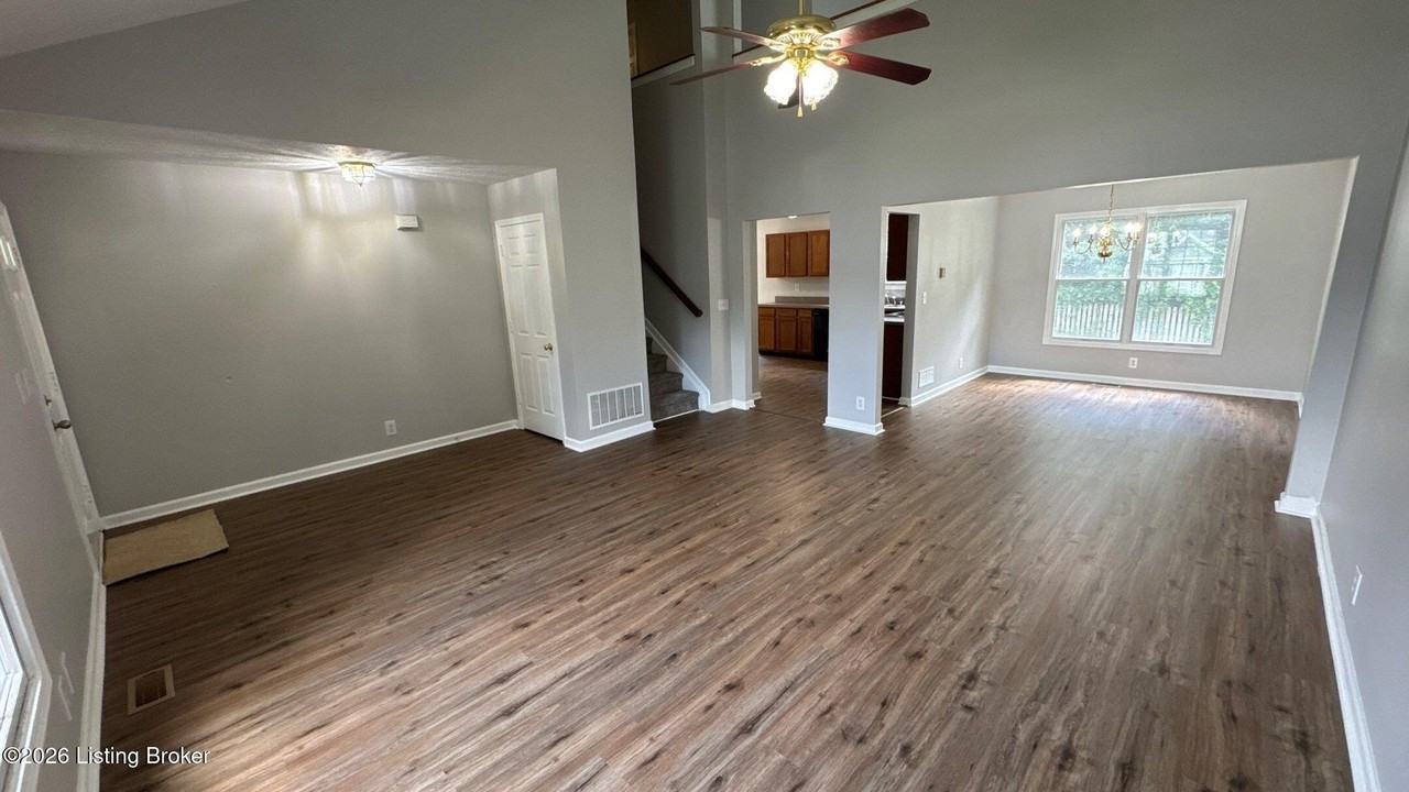 7421 Spring Run Dr - Photo 4 of 30
