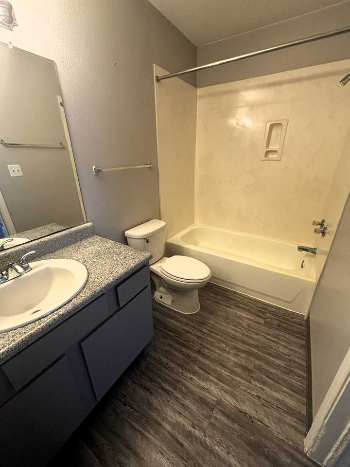 3817 S. Veterans Blvd-826 #826-60 - Photo 7 of 17