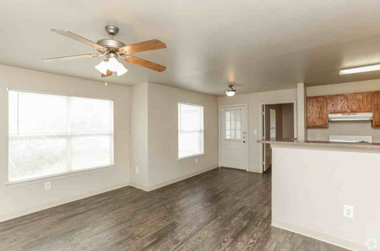 3817 S. Veterans Blvd-1021 #1021-60 - Photo 2 of 17