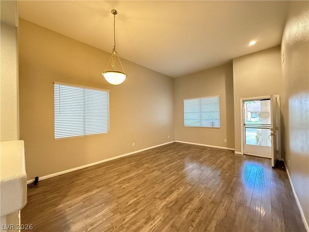 559 Artrea Pl #0 - Photo 7 of 20