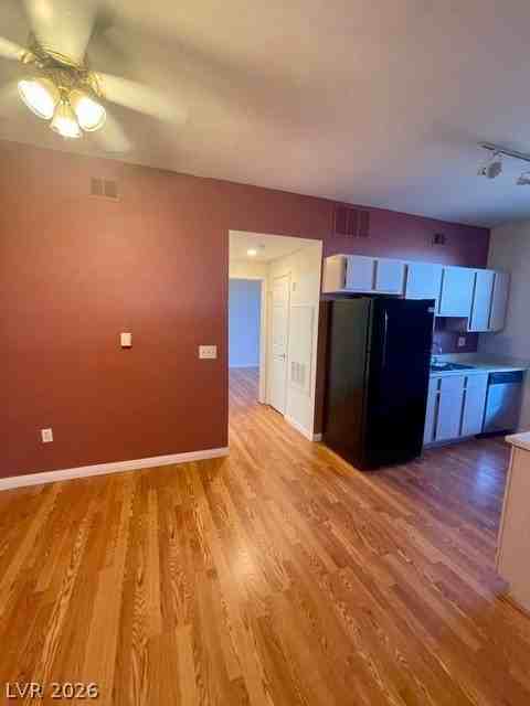 231 W Horizon Ridge Pkwy #2813 - Photo 6 of 19