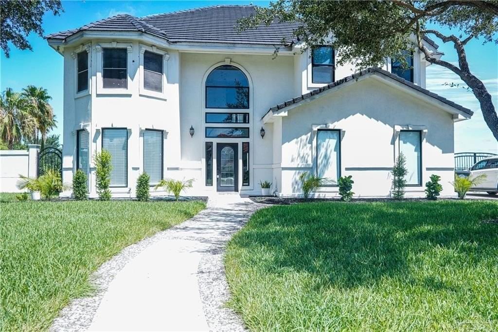 2600 Santa Laura - Photo 2 of 21