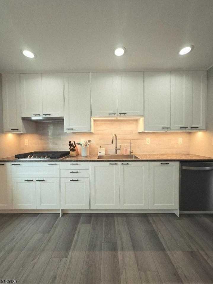 14 Chelsea Way #14 - Photo 6 of 47