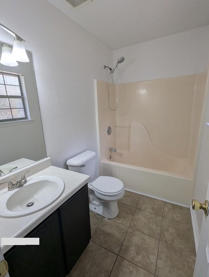 49 Fletcher Rd - Photo 3 of 6