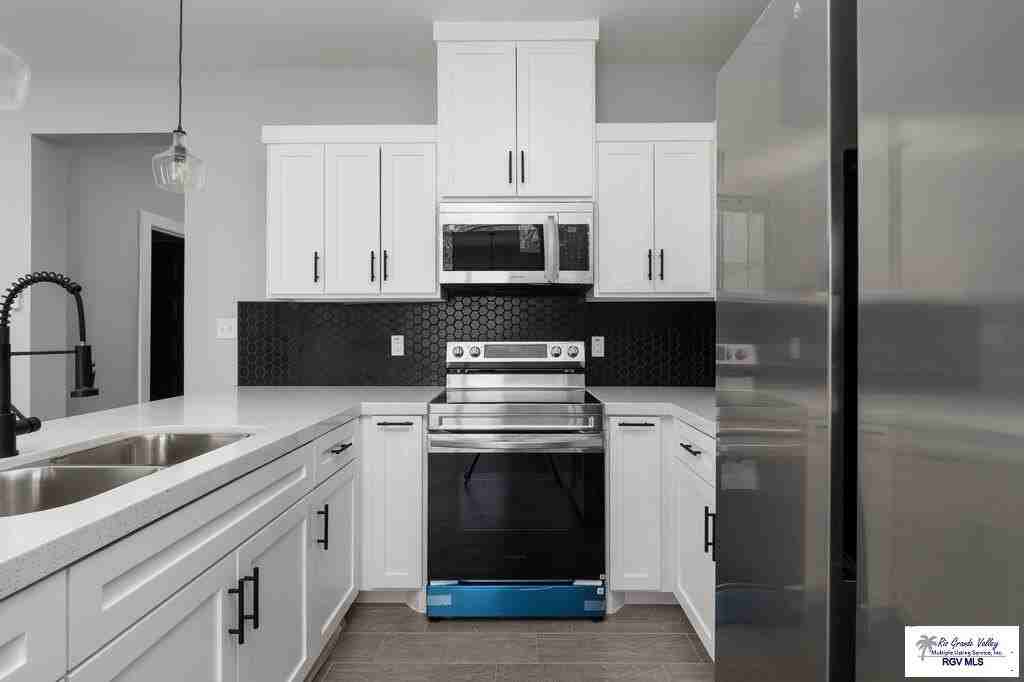 7932 VILLA FINO LN #B - Photo 2 of 24