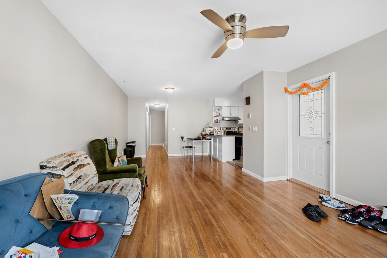 313 9th St #2 - Photo 6 of 16