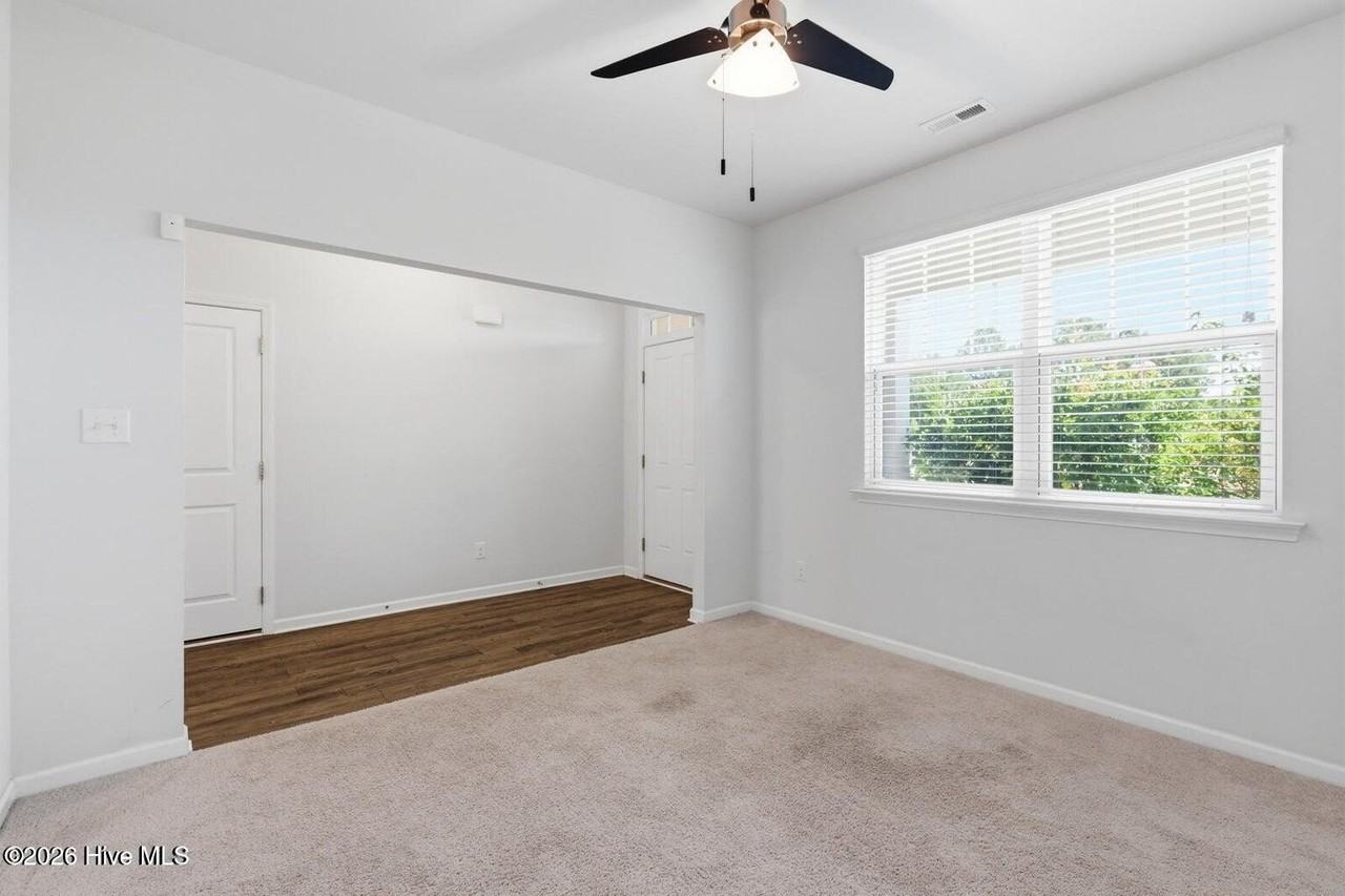 115 Tralee Pl - Photo 6 of 34