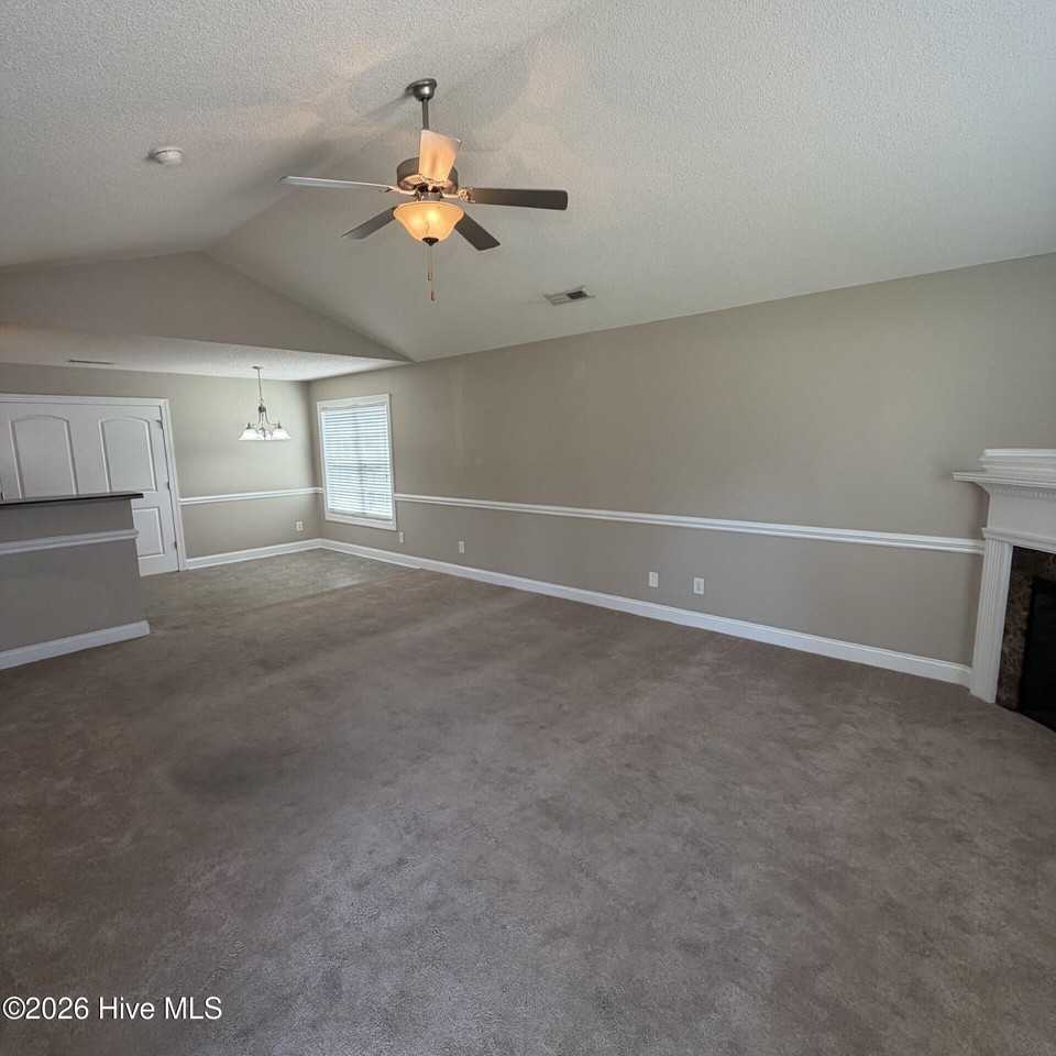 2552 Saddleback Dr #B - Photo 2 of 16