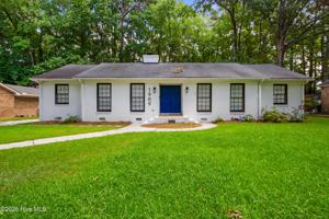 featured image of 1909 Fairview Way