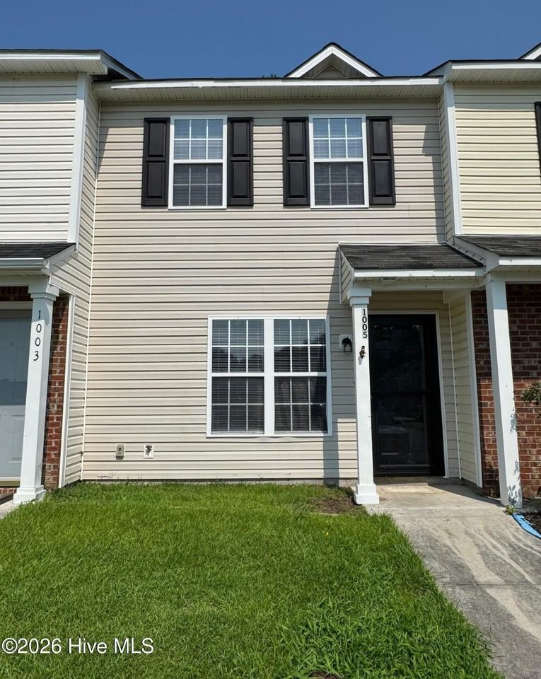 1005 Timberlake Trl - Photo 2 of 35