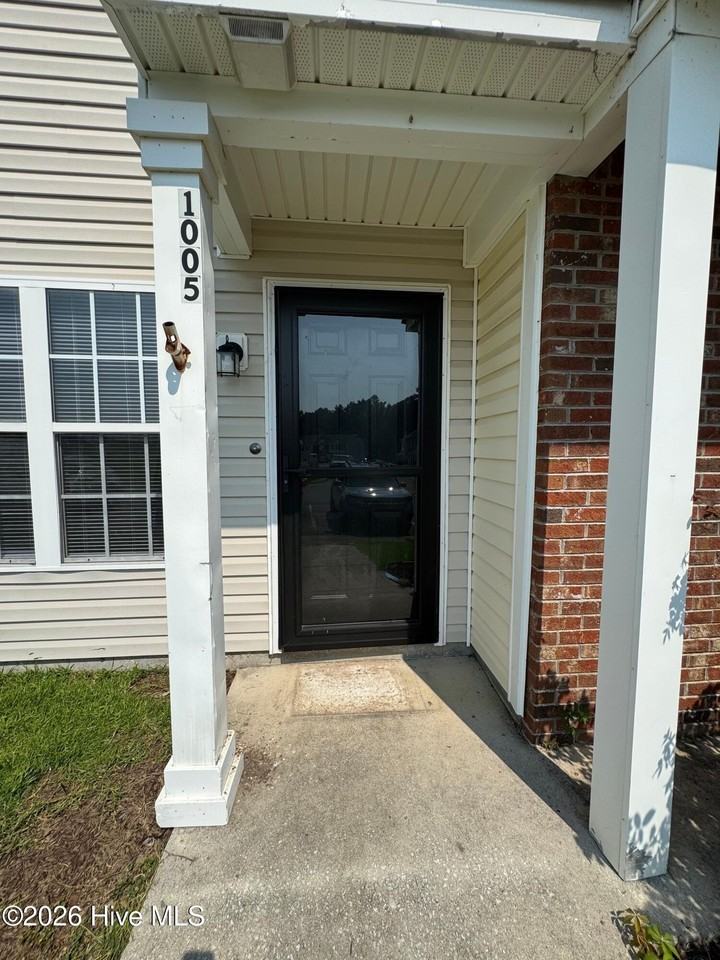 1005 Timberlake Trl - Photo 3 of 35
