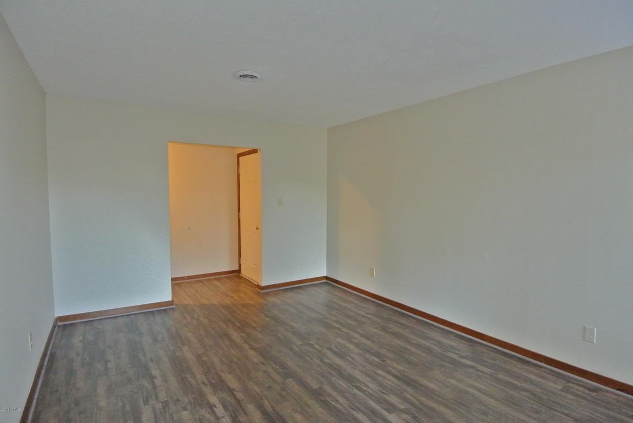 1106 Karen Dr #C - Photo 3 of 13