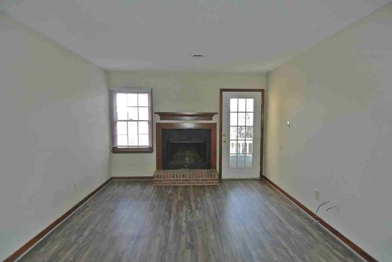 1106 Karen Dr #C - Photo 4 of 13