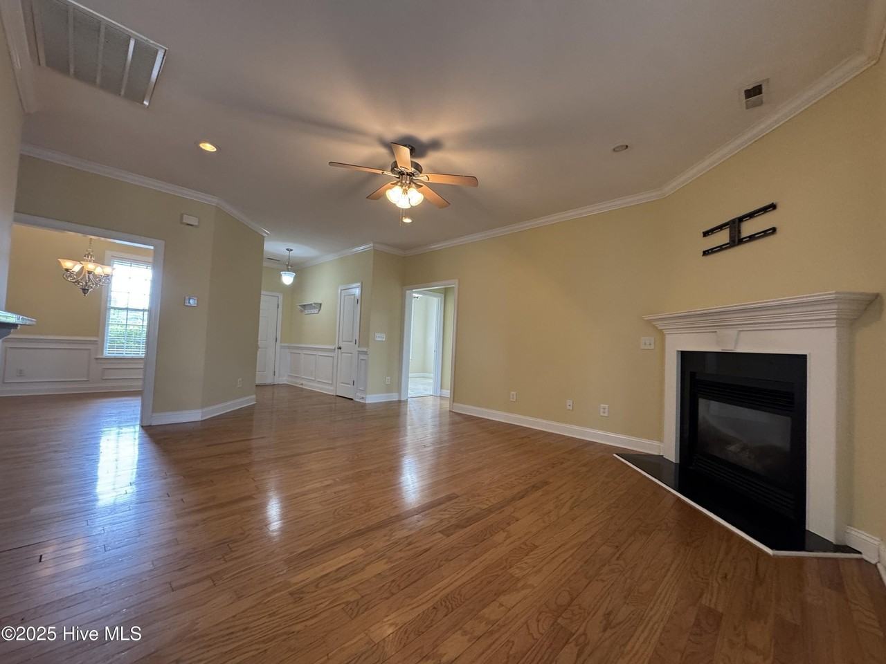 1011 Ginger Lily Way - Photo 4 of 34