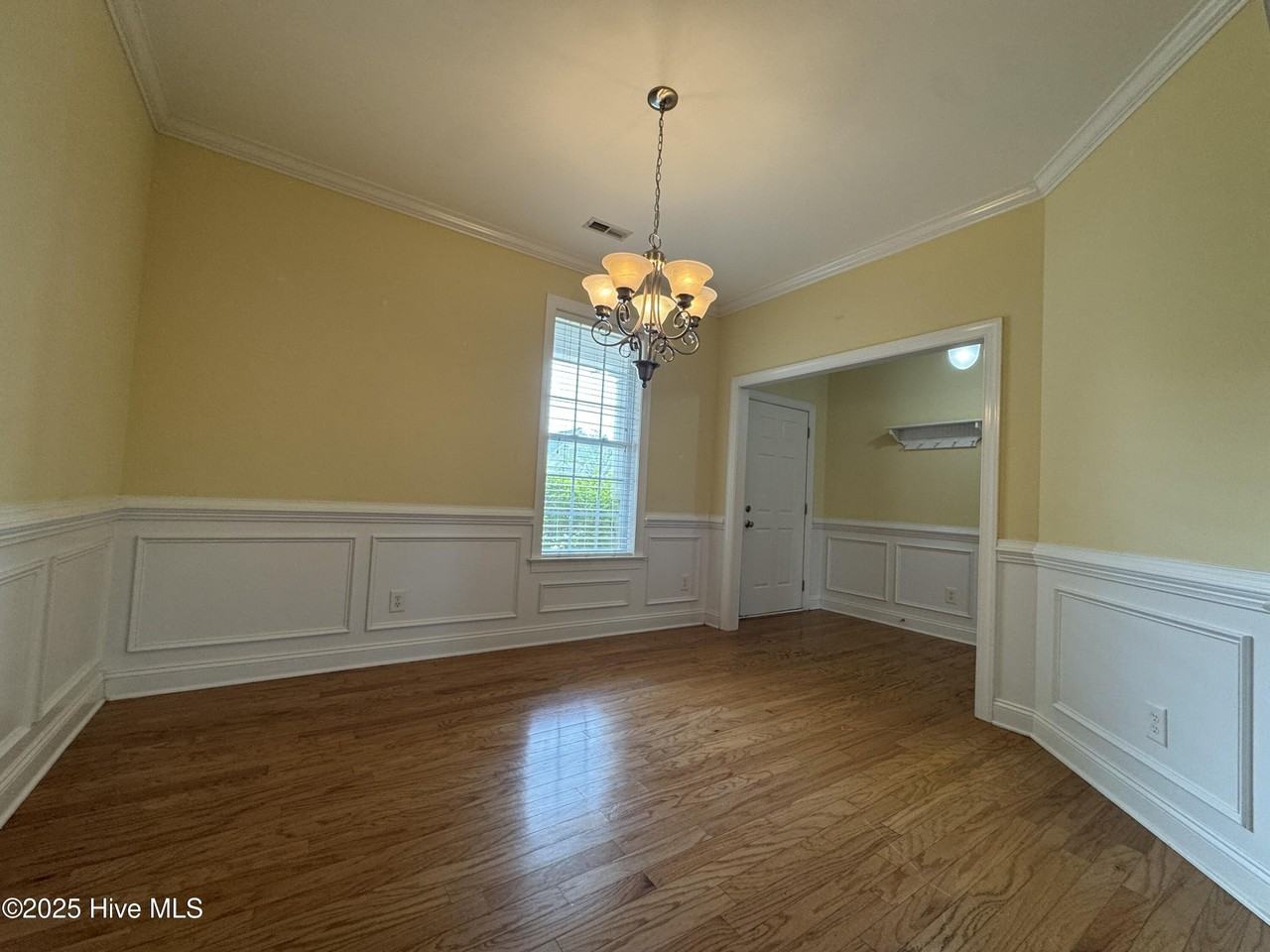 1011 Ginger Lily Way - Photo 5 of 34