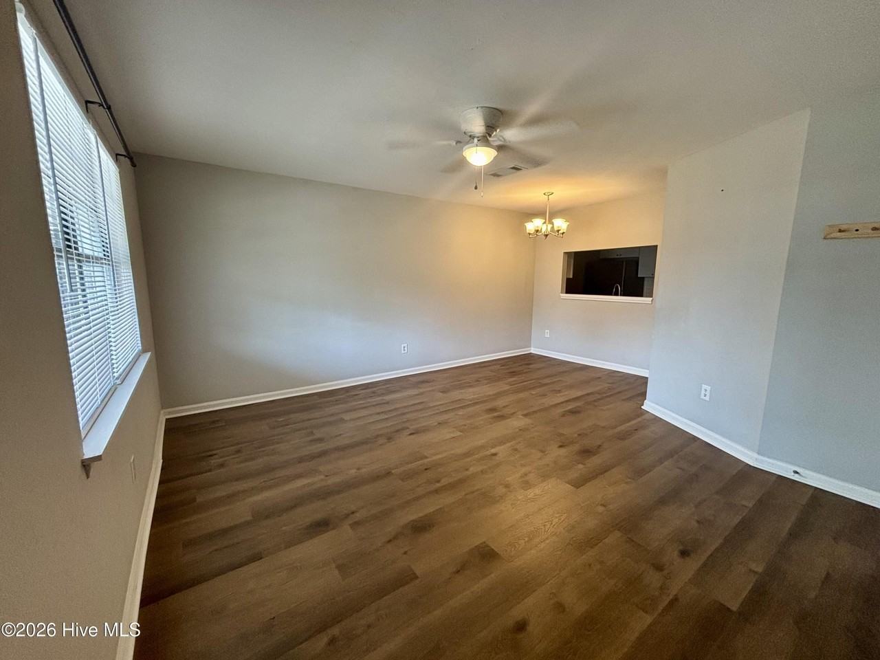 409 W Main St - Photo 5 of 13