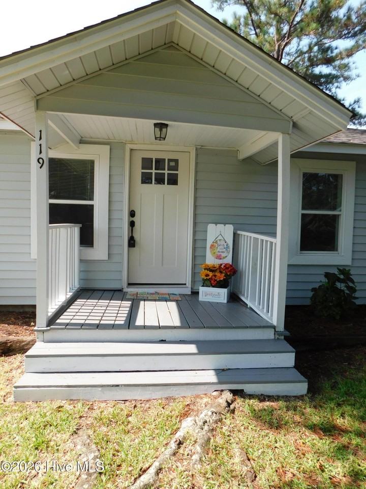 119 Earl Ave - Photo 2 of 13