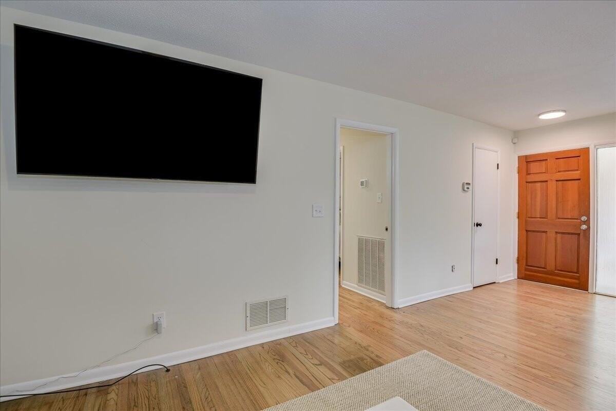 1209 Azalea Dr - Photo 6 of 50