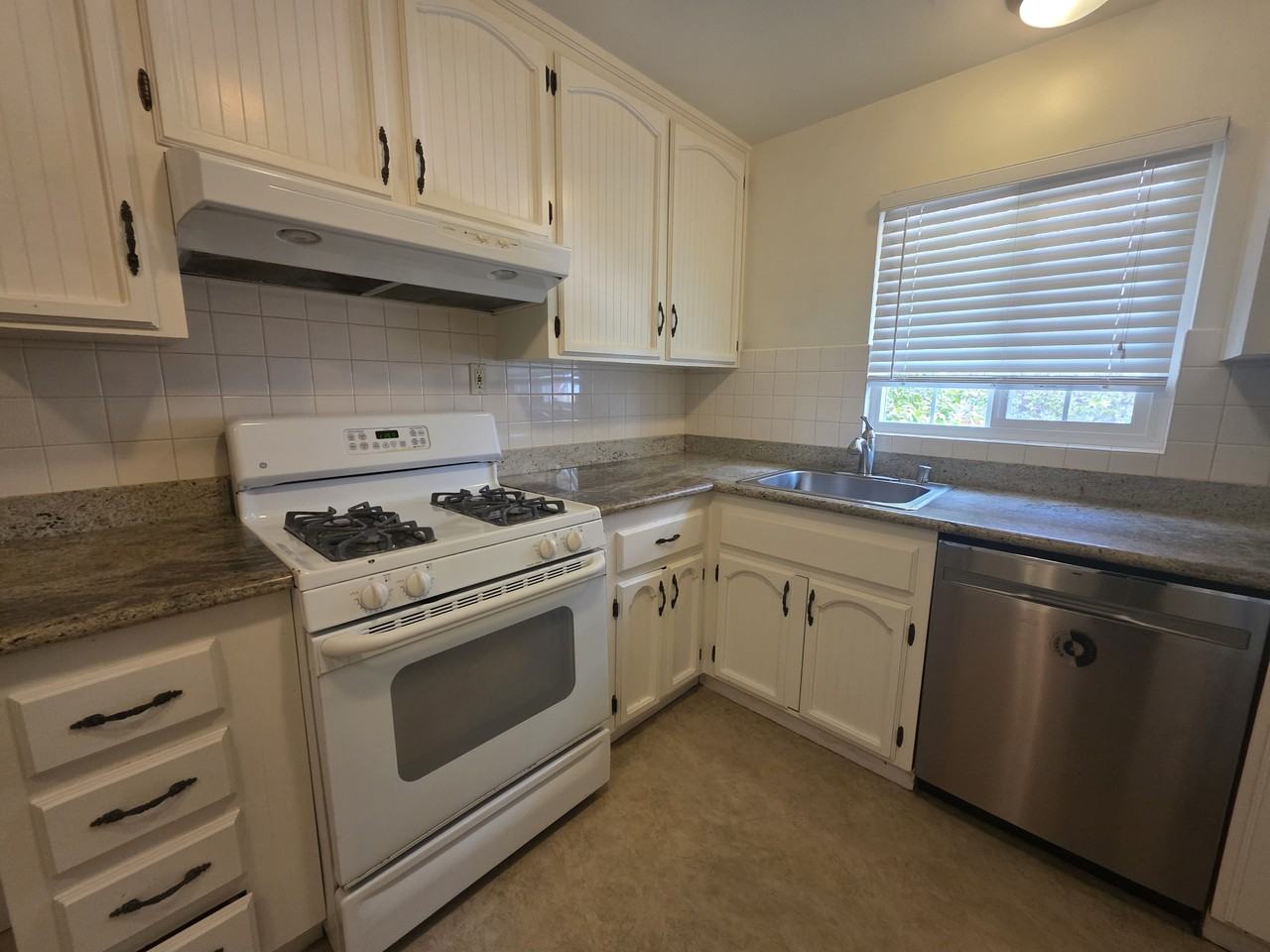 59 28th Ave #2 - Photo 3 of 13