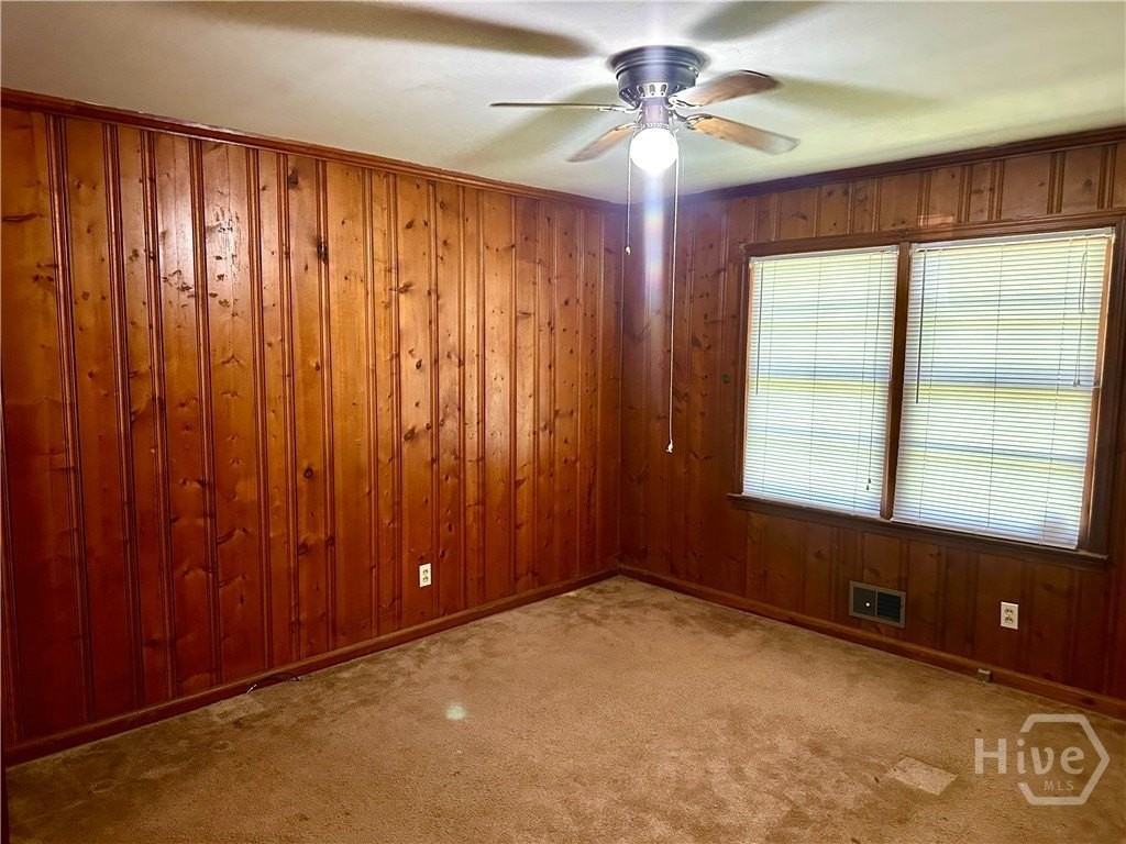 569 Whitehead Rd - Photo 7 of 7