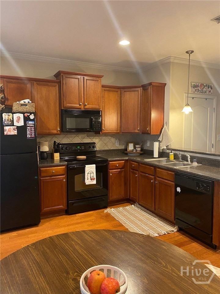 232 Center Park Ln - Photo 4 of 10