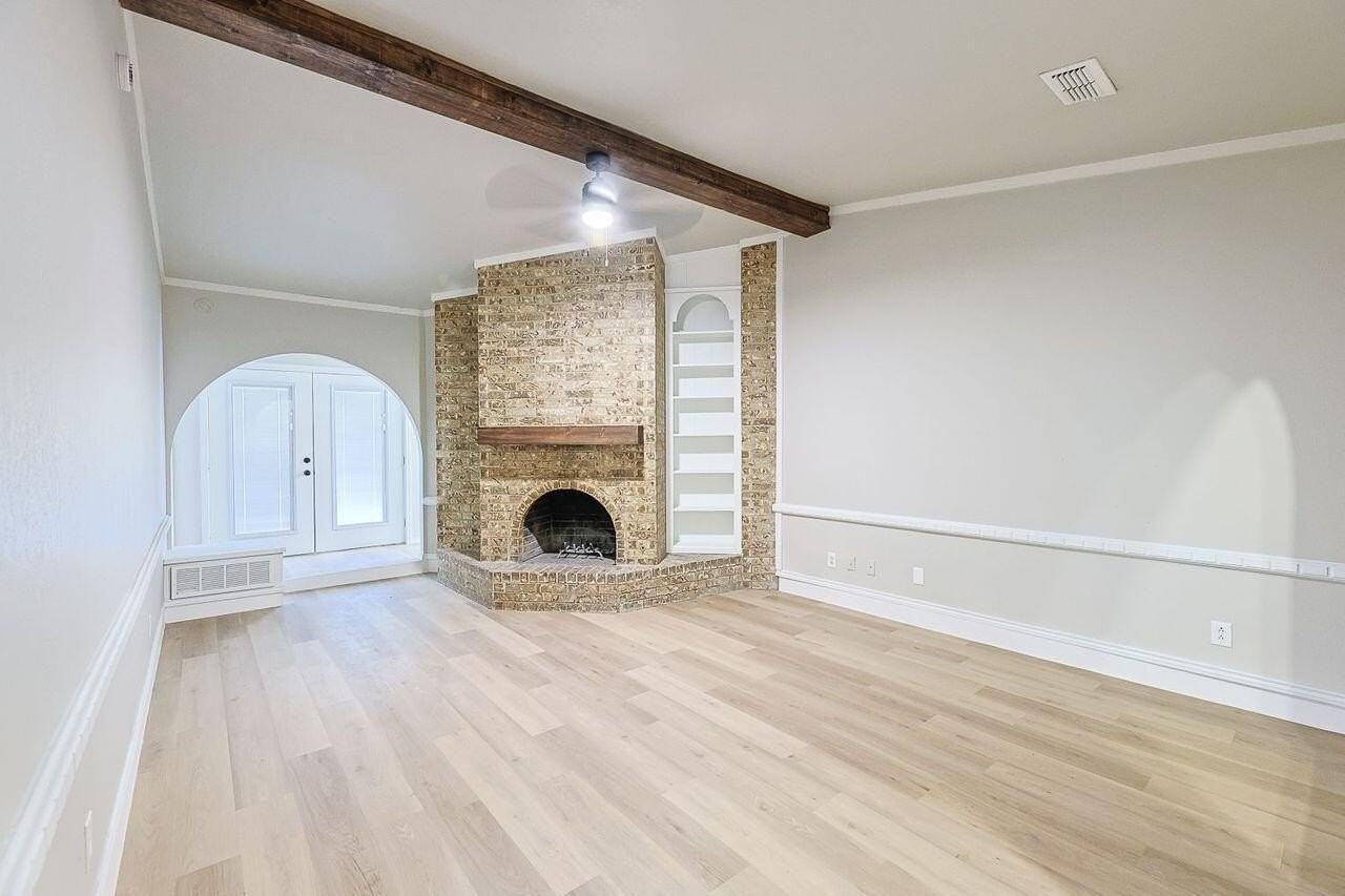 5711 3rd St #B - Photo 5 of 40