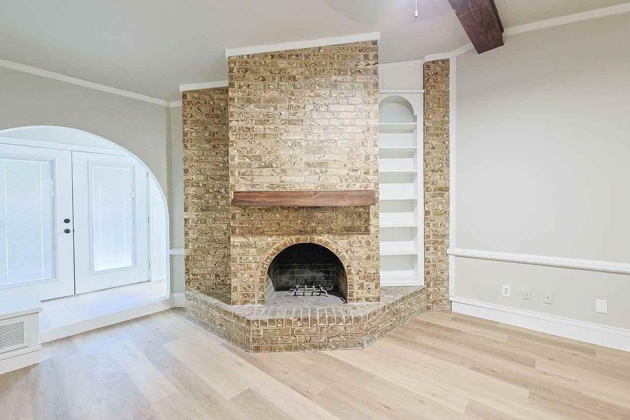 5711 3rd St #B - Photo 7 of 40