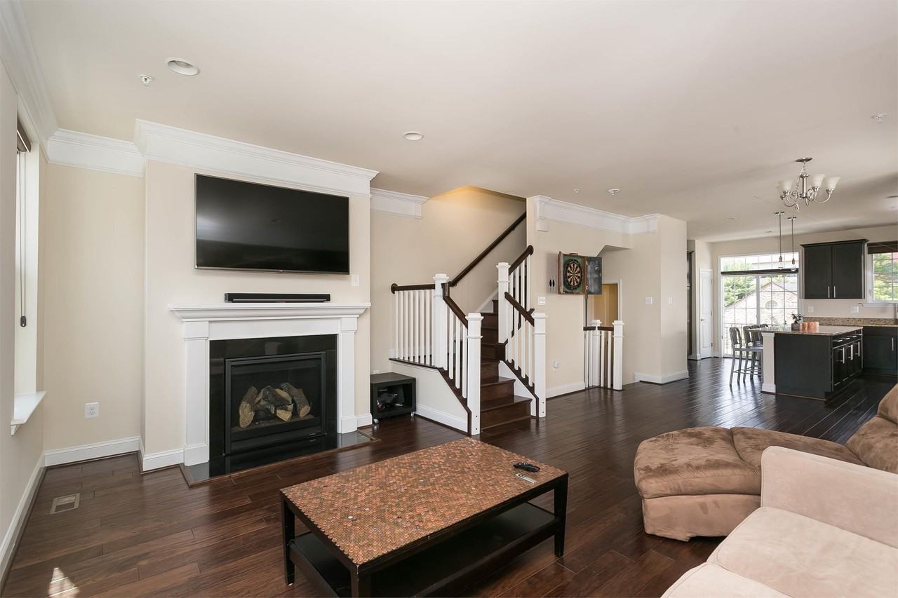 19 Willow Ave - Photo 6 of 20