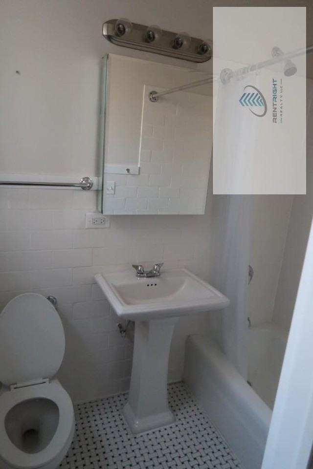 4526 N Sheridan Rd #219 - Photo 6 of 15