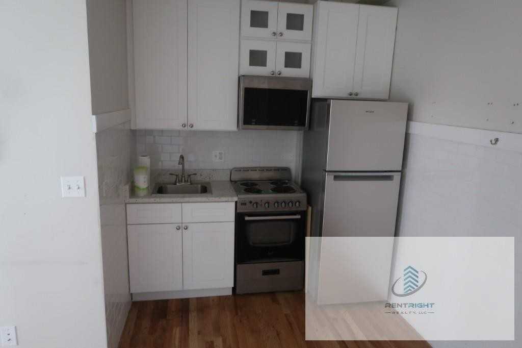 4526 N Sheridan Rd #219 - Photo 7 of 15