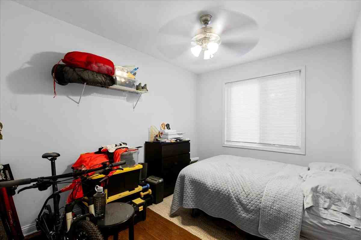 3528 W Shakespeare Ave #G - Photo 7 of 11