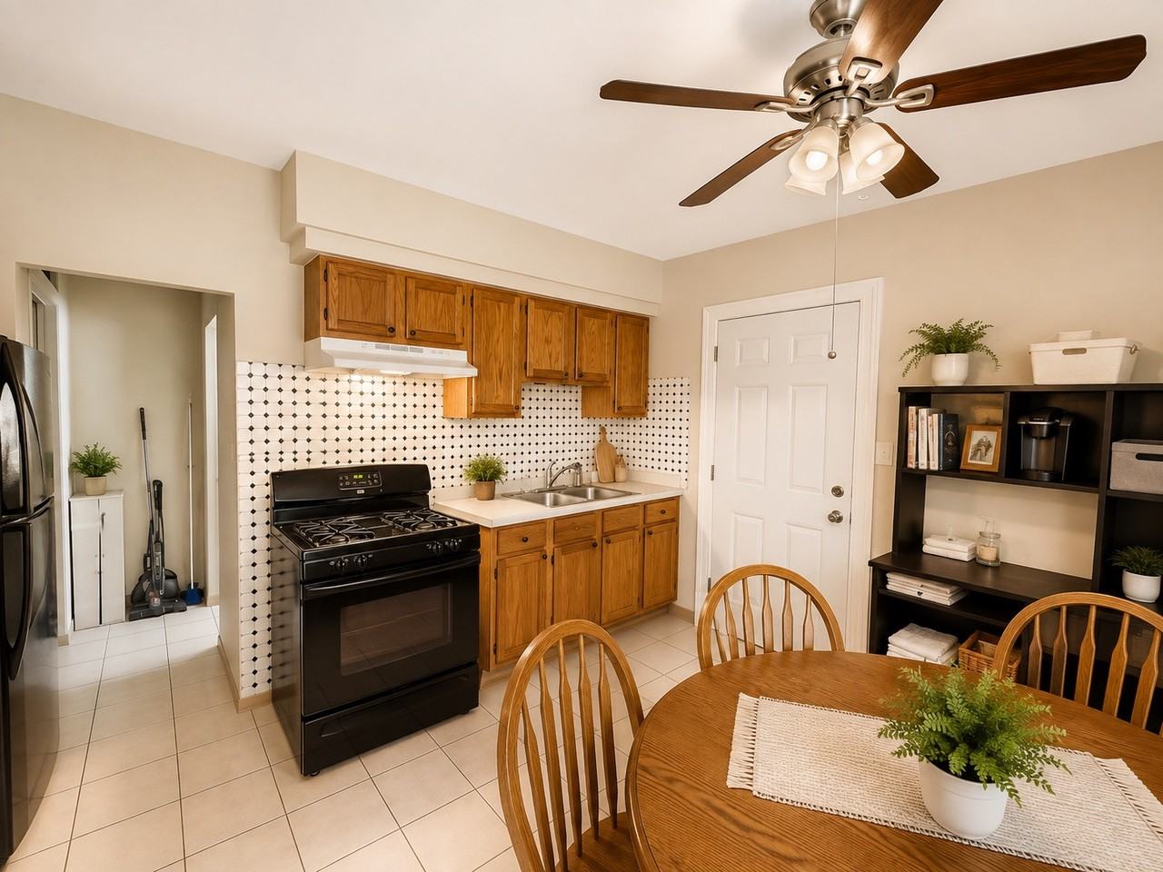 7136 W Windsor Ave #2R - Photo 2 of 7