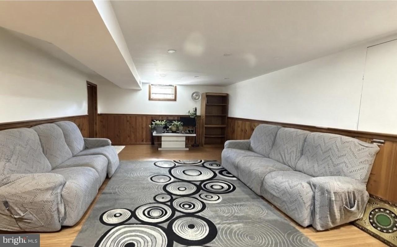 7403 Essex Ave - Photo 2 of 10
