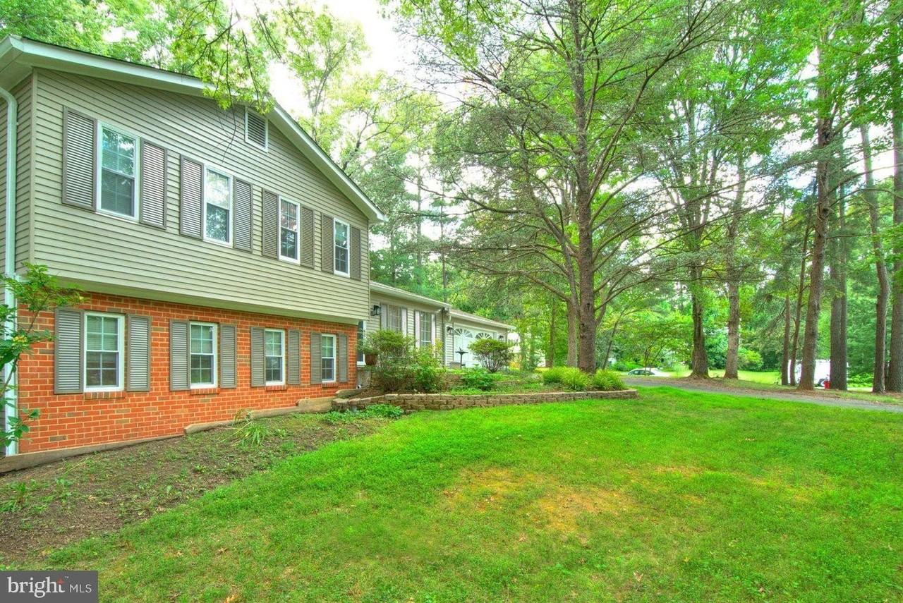 2405 Earlsgate Ct - Photo 2 of 50
