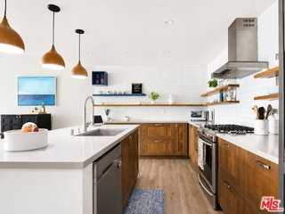 2479 Lake View Ave - Photo 6 of 8