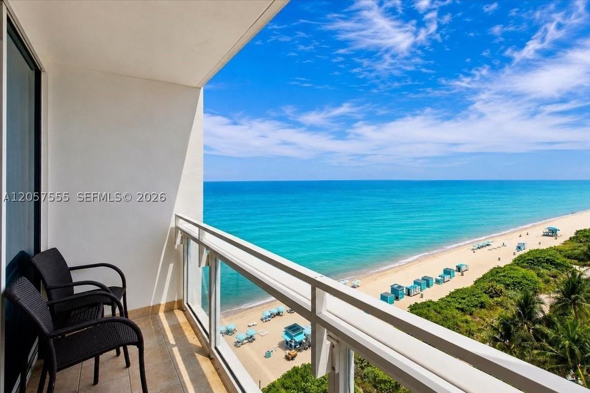 6801 Collins Ave - Photo 6 of 50
