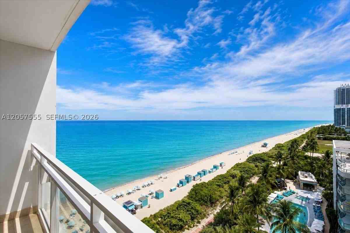 6801 Collins Ave - Photo 7 of 50