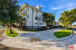 featured image of 13600 Burbank Blvd