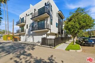 13600 Burbank Blvd - Photo 2 of 8