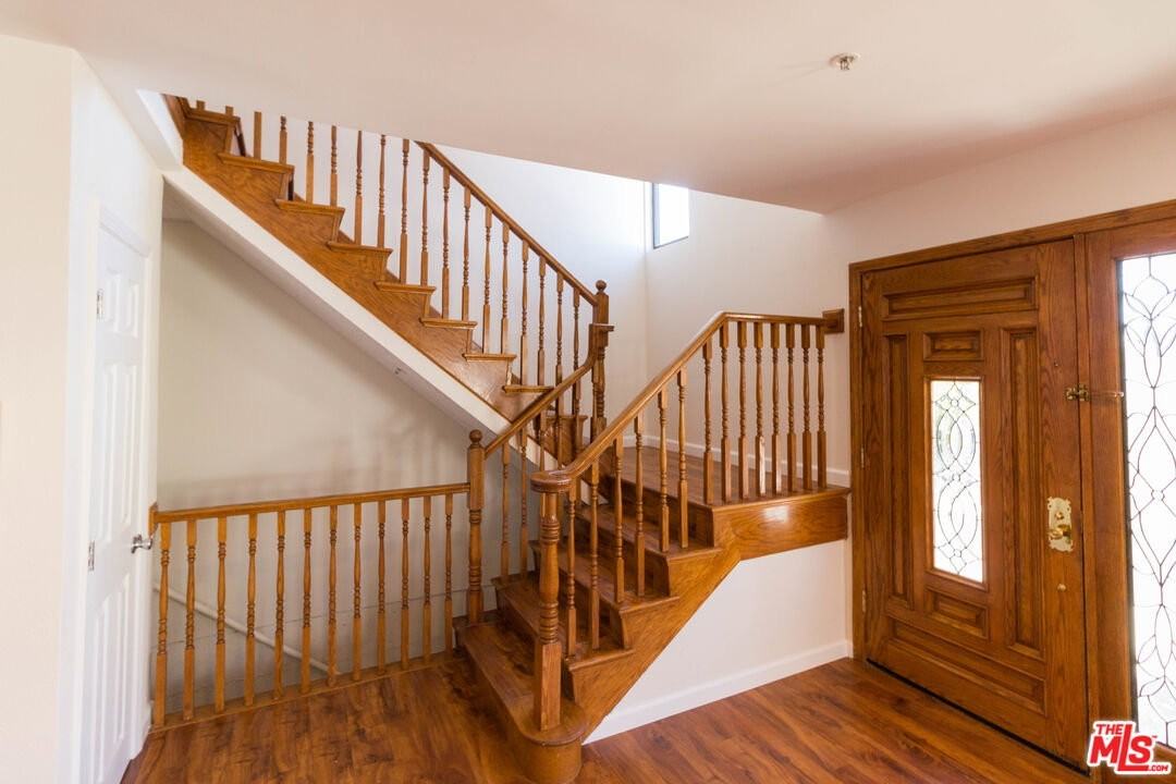 301 W Loraine St #8 - Photo 6 of 8