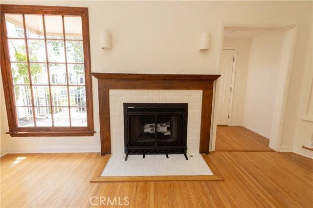 446 S La Peer Dr - Photo 5 of 8