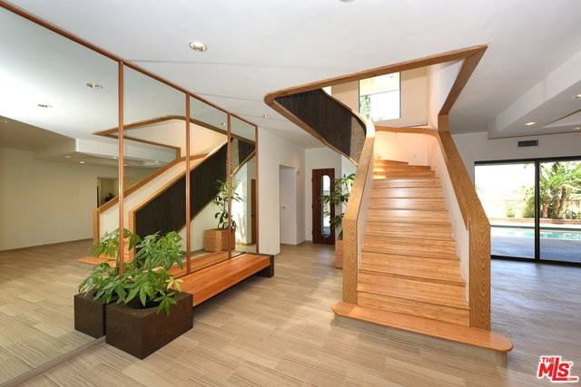 2408 Venus Dr - Photo 6 of 8