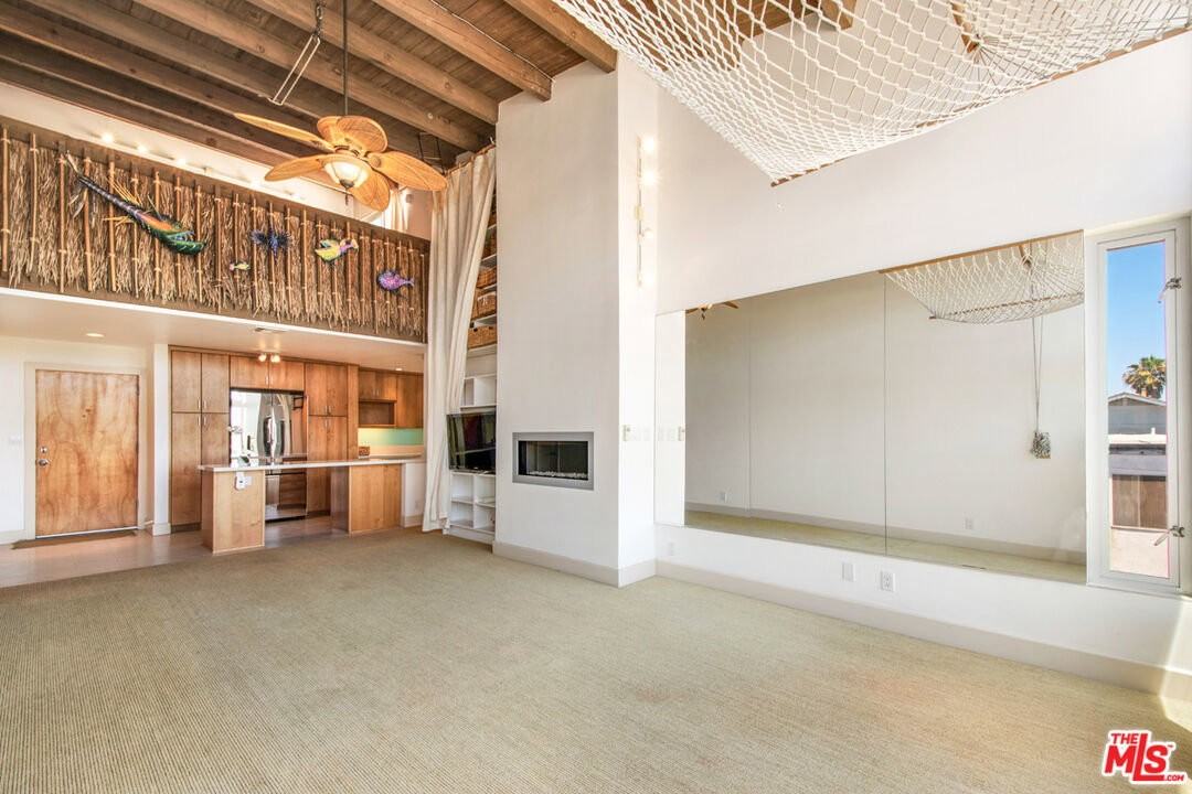2221 Ocean Ave #308 - Photo 5 of 8