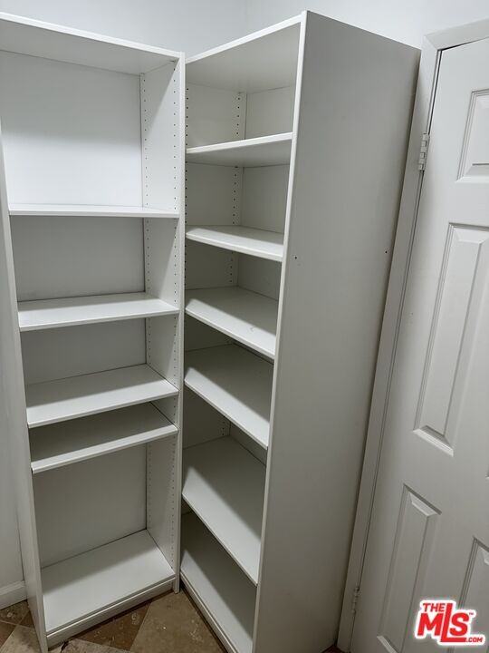 2454 Penmar Ave - Photo 5 of 8