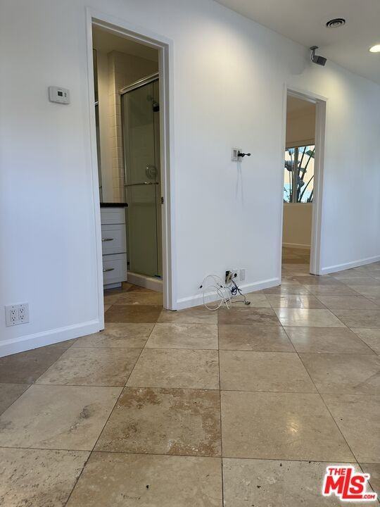 2454 Penmar Ave - Photo 7 of 8