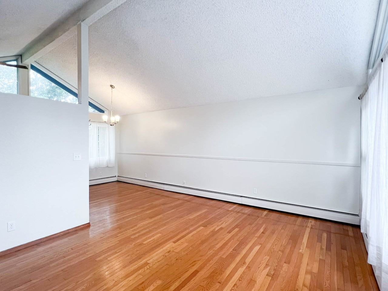 1235 Crescent Dr #1 - Photo 4 of 16