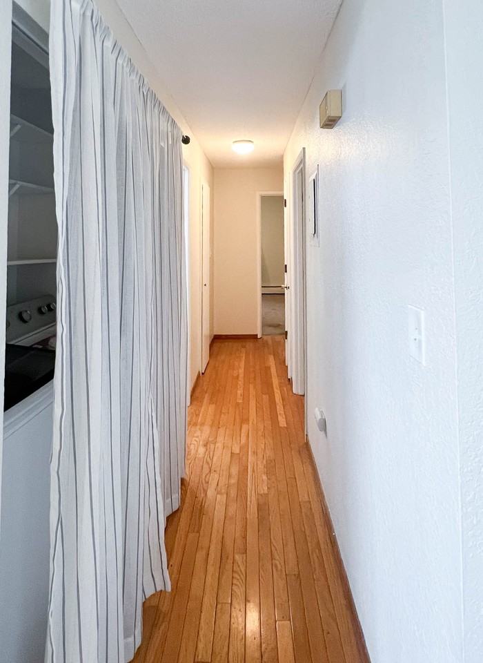 1235 Crescent Dr #1 - Photo 6 of 16