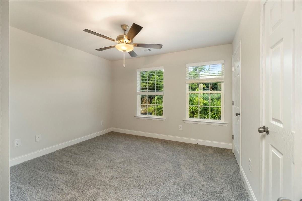 140 Waverly Cir #140 - Photo 4 of 25